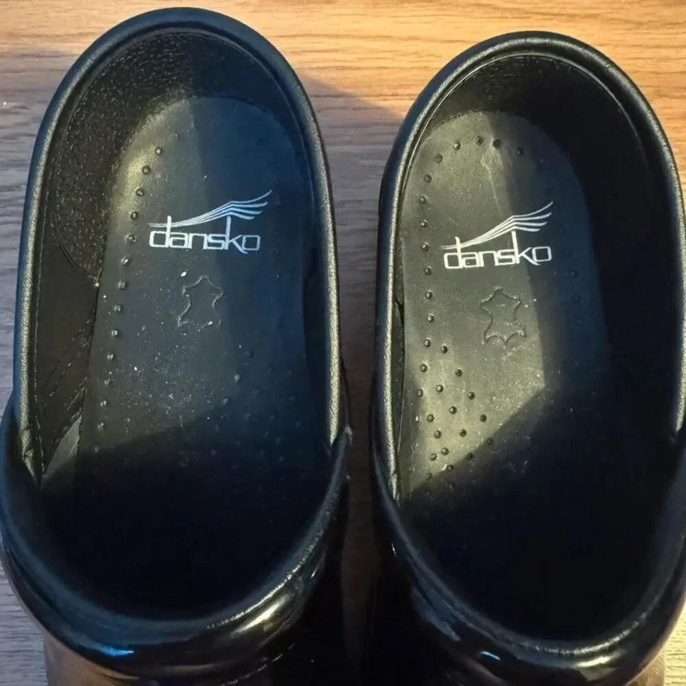 Dansko Professional Black Patent Leather Clogs Women's EU 37 US 6.5 7